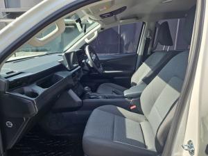 Toyota Hilux 2.8GD-6 double cab SRX 4x4 - Image 7