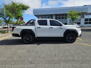 Toyota Hilux 2.8GD-6 double cab SRX 4x4 - Image 3
