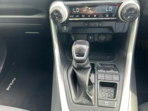 Toyota RAV4 2.5 Hybrid GX - Image 9