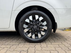 Hyundai Staria 2.2D Luxury - Image 18