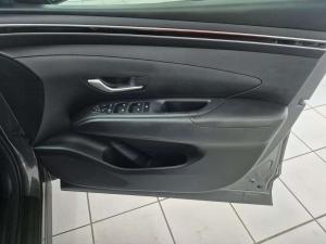 Hyundai Tucson 2.0 Executive automatic - Image 10