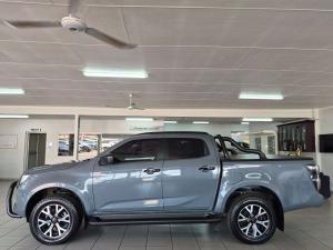 Isuzu D-MAX 1.9 Ddi HR X-RIDER automatic D/C - Image 2