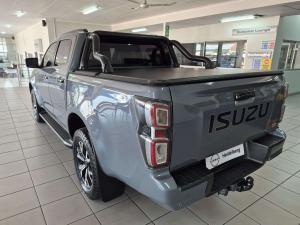 Isuzu D-MAX 1.9 Ddi HR X-RIDER automatic D/C - Image 9