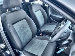 Volkswagen Polo Vivo hatch 1.4 Life - Image 8