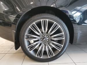 Land Rover Range Rover Velar D300 HSE - Image 10