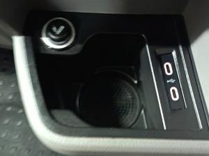 Volkswagen Transporter 2.0TDI Kombi SWB Trendline auto - Image 10