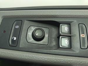 Volkswagen Transporter 2.0TDI Kombi SWB Trendline auto - Image 19