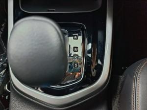 Nissan Navara 2.5DDTi double cab LE Plus - Image 10