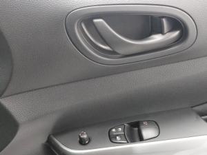 Nissan Navara 2.5DDTi single cab XE - Image 9