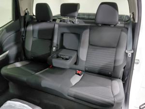 Nissan Navara 2.5DDTi double cab SE Plus manual - Image 6