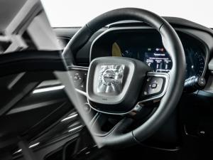 Volvo XC40 B4 Plus Dark - Image 19