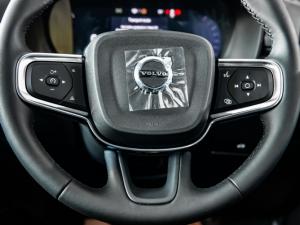 Volvo XC40 B4 Plus Dark - Image 20