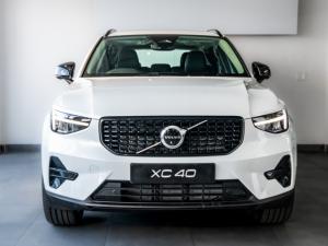 Volvo XC40 B4 Plus Dark - Image 3