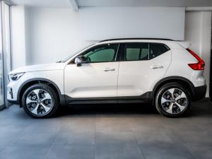 Volvo XC40 B4 Plus Dark - Image 7