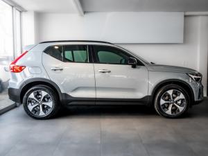 Volvo XC40 B4 Plus Dark - Image 9