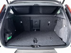 Volvo XC40 B3 Plus Dark - Image 12