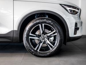 Volvo XC40 B3 Plus Dark - Image 9