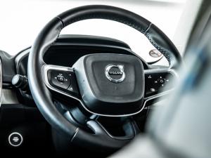 Volvo XC40 B4 Plus Dark - Image 19