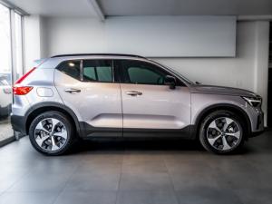 Volvo XC40 B4 Plus Dark - Image 4