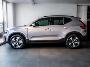 Volvo XC40 B4 Plus Dark - Image 9