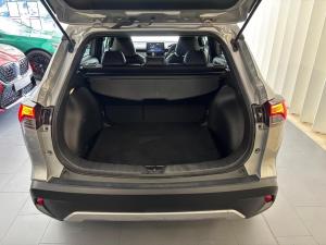 Toyota Corolla Cross 1.8 Hybrid XS - Image 12