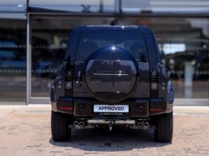 Land Rover Defender 110 P425 X-Dynamic HSE - Image 10
