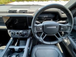 Land Rover Defender 110 P425 X-Dynamic HSE - Image 13