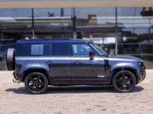 Land Rover Defender 110 P425 X-Dynamic HSE - Image 8