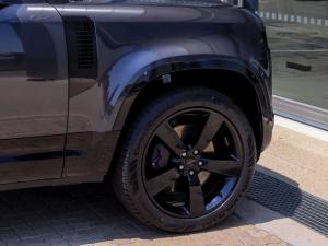 Land Rover Defender 110 P425 X-Dynamic HSE - Image 9