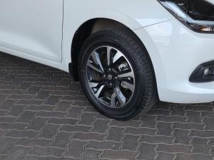 Suzuki Swift 1.2 GLX manual - Image 15