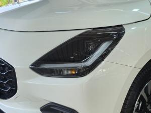 Suzuki Swift 1.2 GLX manual - Image 4