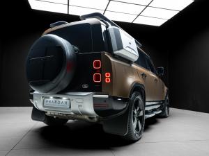 Land Rover Defender 110 D300 X-Dynamic HSE - Image 14