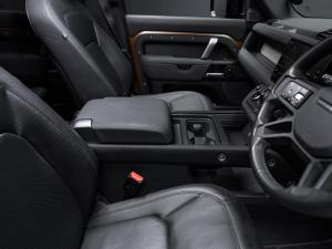 Land Rover Defender 110 D300 X-Dynamic HSE - Image 22