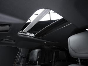 Land Rover Defender 110 D300 X-Dynamic HSE - Image 30