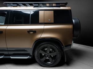 Land Rover Defender 110 D300 X-Dynamic HSE - Image 4