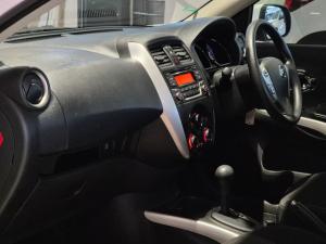 Nissan Almera 1.5 Acenta auto - Image 11