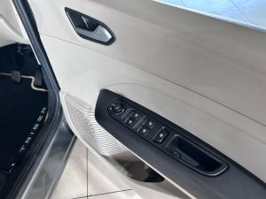 Renault Triber 1.0 Techno - Image 11