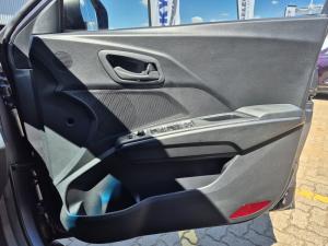 Mahindra XUV 3XO 1.2T MX3 manual - Image 14