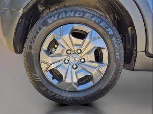 Mahindra XUV 3XO 1.2T MX3 manual - Image 16