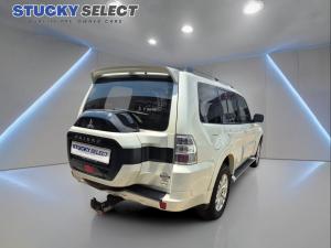 Mitsubishi Pajero 5-door 3.2DI-D GLS - Image 5