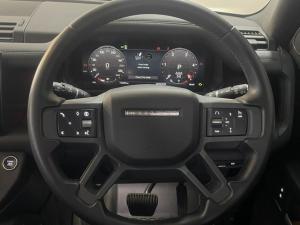 Land Rover Defender 110 D350 X-Dynamic HSE - Image 11