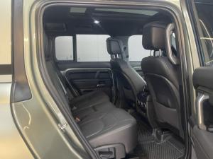 Land Rover Defender 110 D350 X-Dynamic HSE - Image 14
