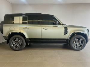 Land Rover Defender 110 D350 X-Dynamic HSE - Image 6