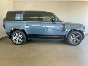 Land Rover Defender 110 P400 X-Dynamic HSE - Image 4