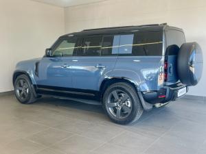 Land Rover Defender 110 P400 X-Dynamic HSE - Image 5