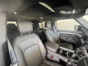 Land Rover Defender 110 D350 X-Dynamic HSE - Image 11