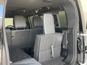 Land Rover Defender 110 D350 X-Dynamic HSE - Image 14