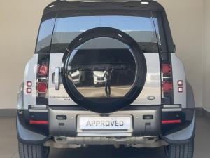Land Rover Defender 110 D300 X-Dynamic HSE - Image 5