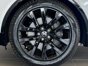Land Rover Discovery D350 Dynamic HSE - Image 9