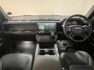 Land Rover Defender 110 D350 X-Dynamic HSE - Image 10